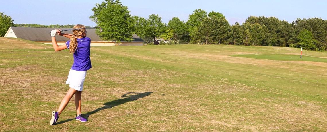 Health hazards can’t hold back teen golfer