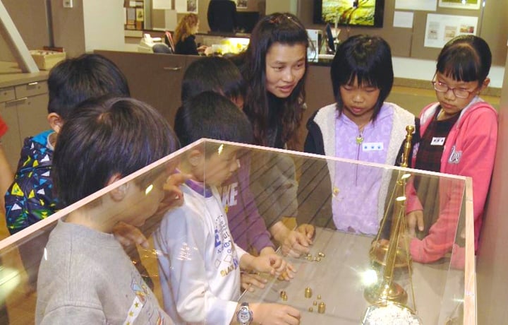 Wells Fargo History Museum unites old school and new media