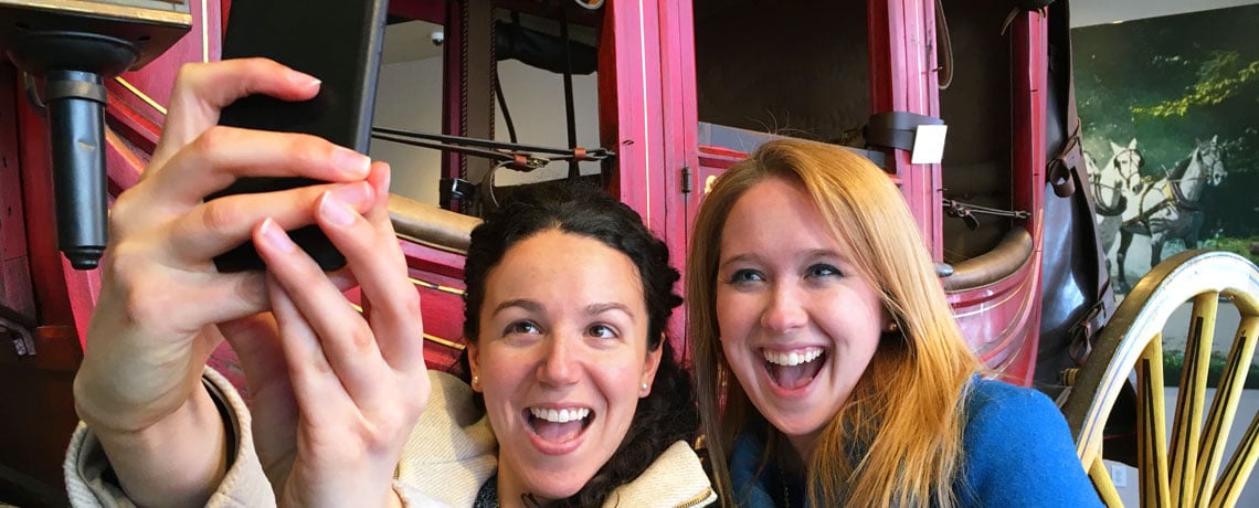Note to selfie: Museums encourage visitors to share